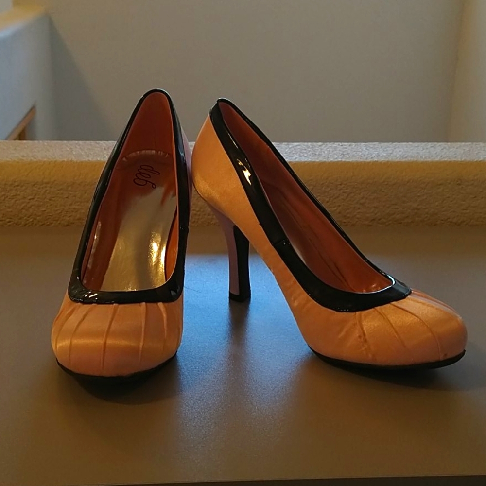 Deb Heels